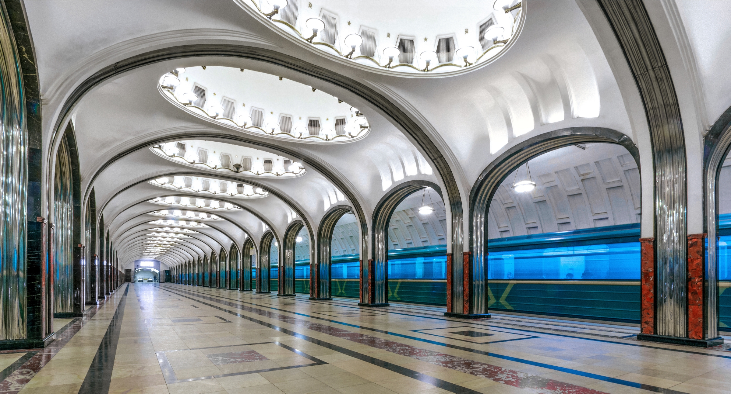 500px Photo ID: 104675197 - Considered to be one of the most beautiful in the system, it is a fine example of pre-World War II Stalinist Architecture and one of the most famous Metro stations in the world. The name as well as the design is a reference to F